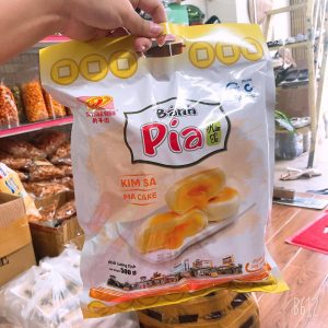 bánh pía trứng muối Tân Huê Viên