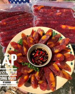 lạp xưởng tôm trứng muối