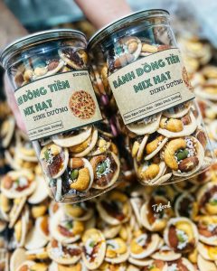 BÁNH ĐỒNG TIỀN HẠT ĐIỀU MIX HẠNH NHÂN _ NHO KHÔ
