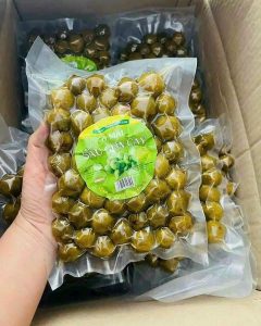 sấu giòn cay – bịch 400gr